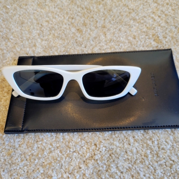 Authentic Ysl sunglasses - Picture 1 of 5